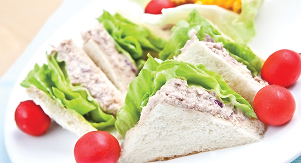 Tuna Finger Sandwiches With Black Olives and Egg
